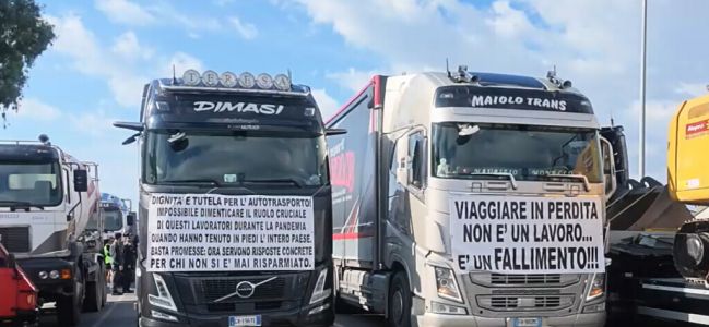 Protesta degli autotrasportatori in Calabria, la Regione al fianco della categoria: &laquo;Siamo intervenuti con 15 milioni&raquo;